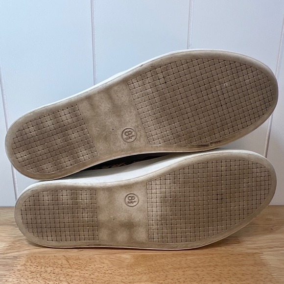 CUSHIONAIRE faux snake skin sneakers‎ size 8.5 - Picture 7 of 10